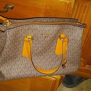 Michael kors purse brown with leather and gold trim